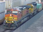 BNSF Dash-9 4753 with GP60 8711